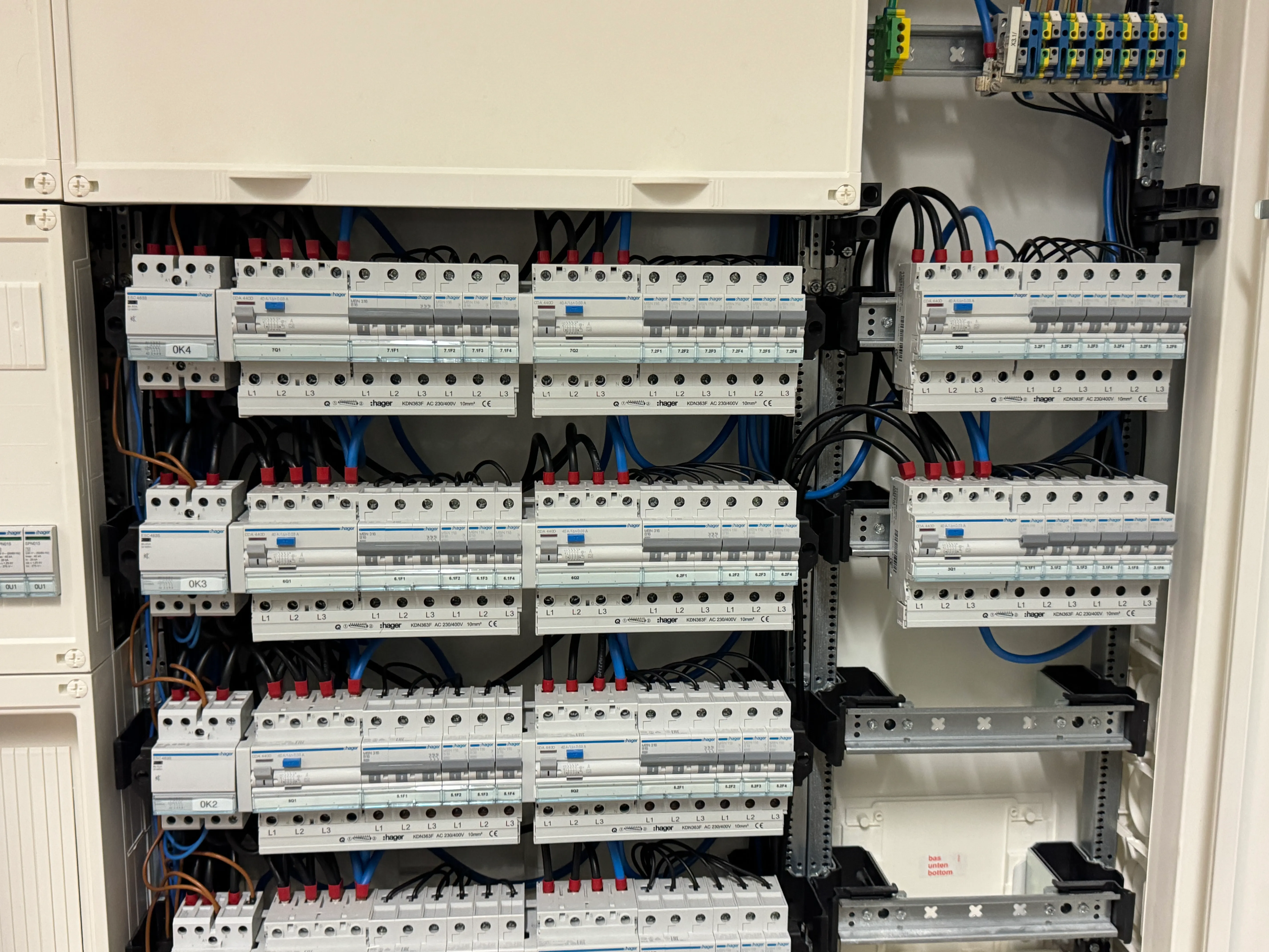 Wiederhergestellte Elektroinstallation nach einem Schadensfall